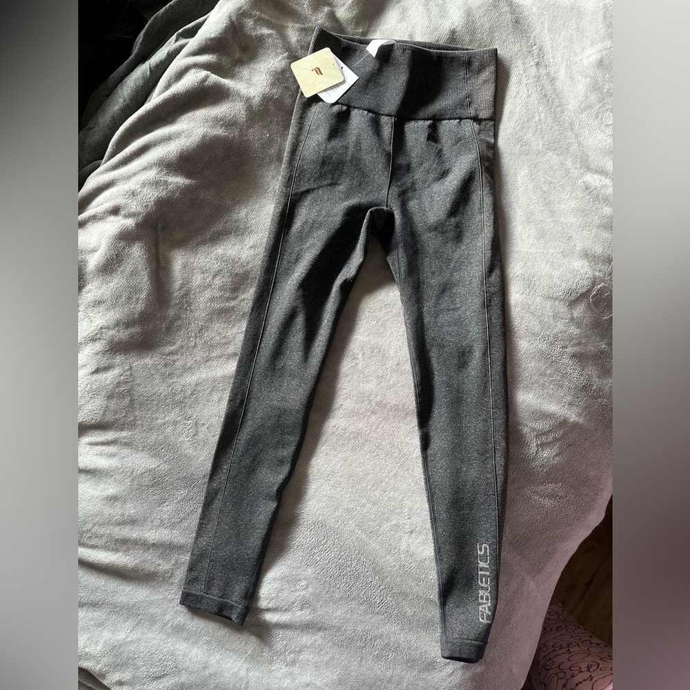 Fabletics leggings never worn!